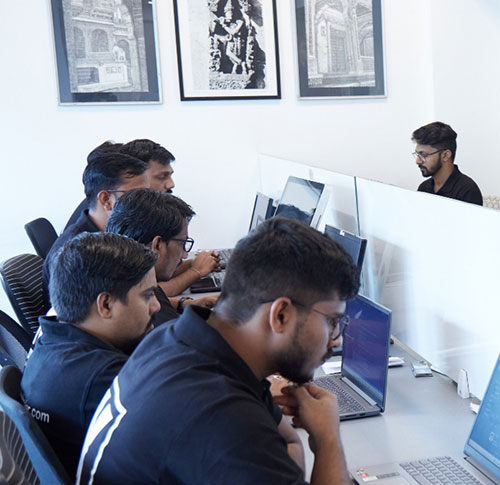 Career with us | Jobs in Mumbai - Kwebmaker Digital